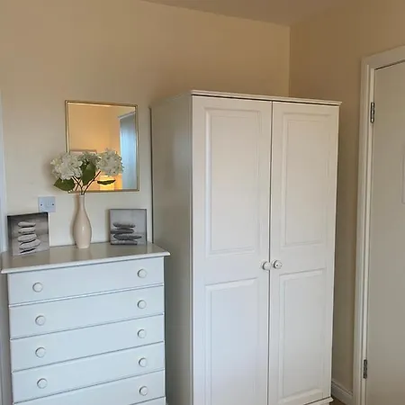 Village Way Apartamento