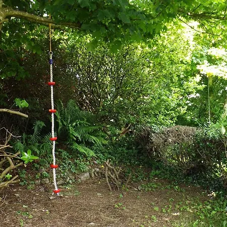 Апартаменты Village Way